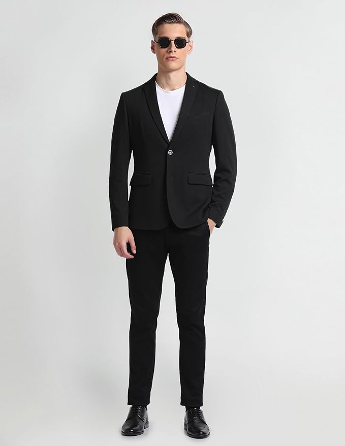 Men Solid Single Breasted Casual Blazer - Image 4